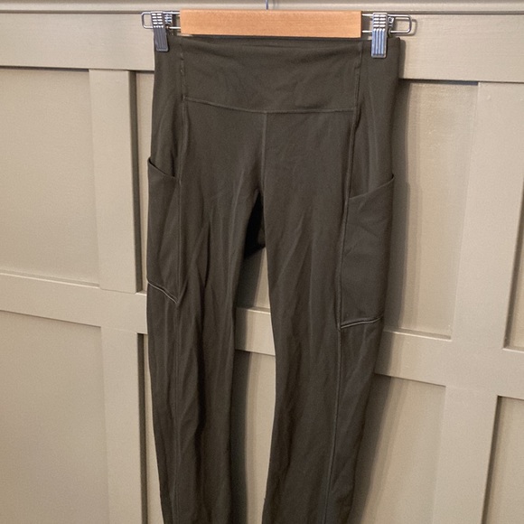 Lululemon Speed Up Tight Full-On Luxtreme 28" Dark Olive Running Leggings Size 4 - Picture 10 of 13